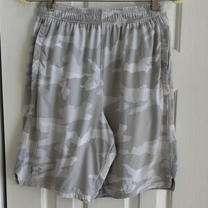 Under Armour Men's Light Gray Camo Athletic Shorts